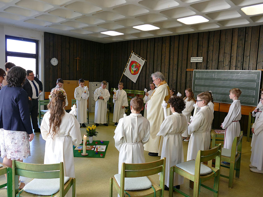 Feier der 1. Heiligen Kommunion in Sankt Crescentius (Foto: Karl-Franz Thiede)